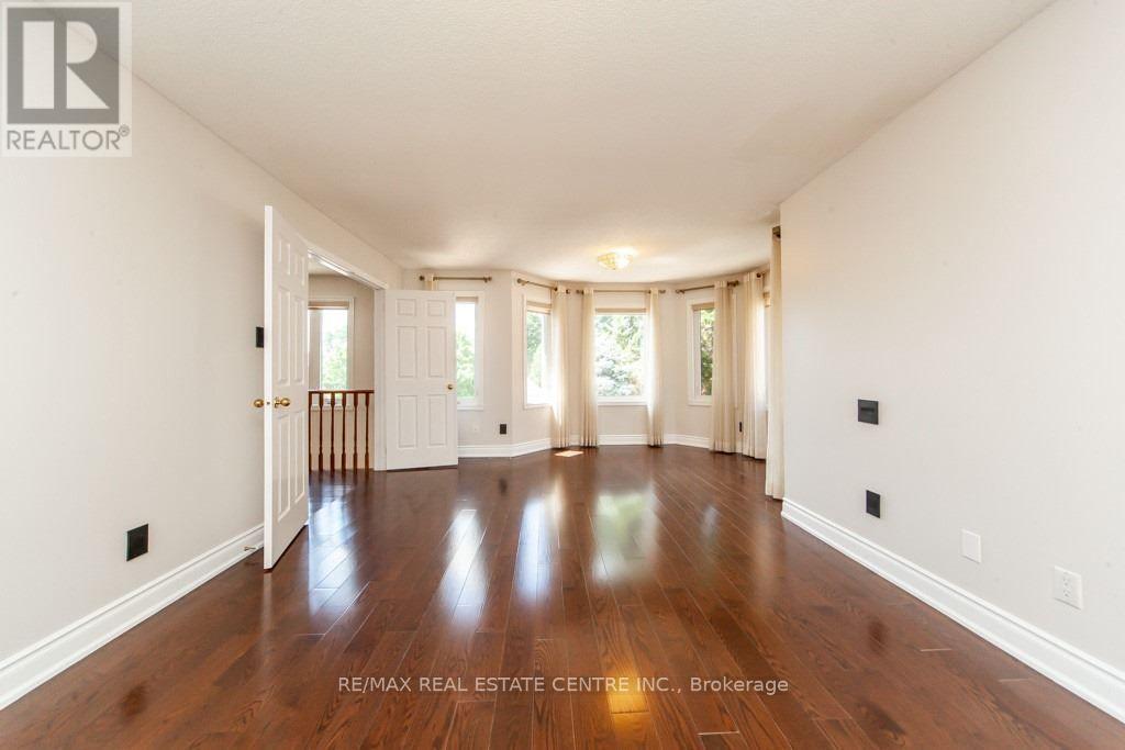 1714 Covington Terrace, Mississauga, Ontario  L5M 3M4 - Photo 22 - W12292058