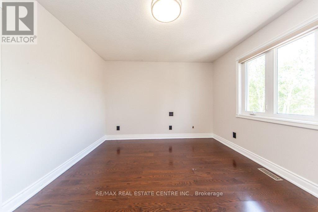 1714 Covington Terrace, Mississauga, Ontario  L5M 3M4 - Photo 24 - W12292058