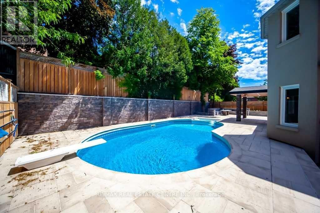 1714 Covington Terrace, Mississauga, Ontario  L5M 3M4 - Photo 36 - W12292058