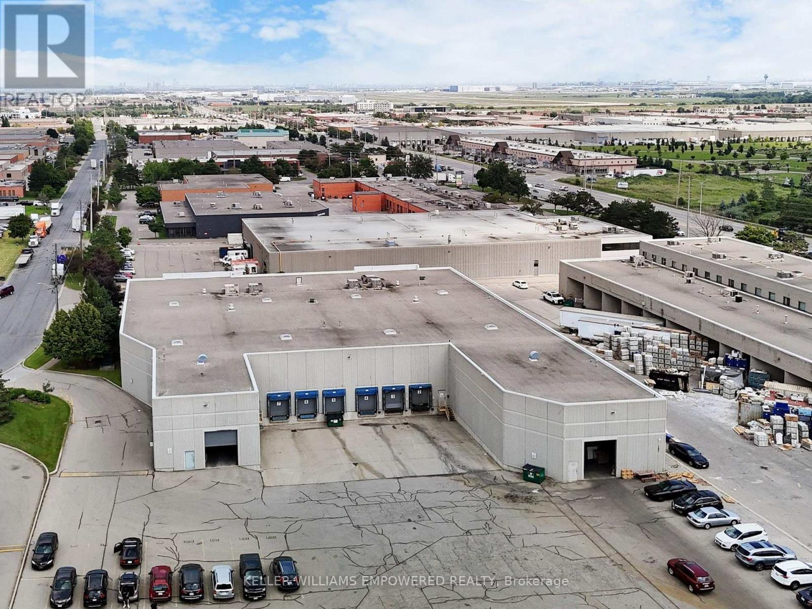 1060b Lorimar Drive, Mississauga (Northeast), Ontario  L5S 1R8 - Photo 5 - W12292060