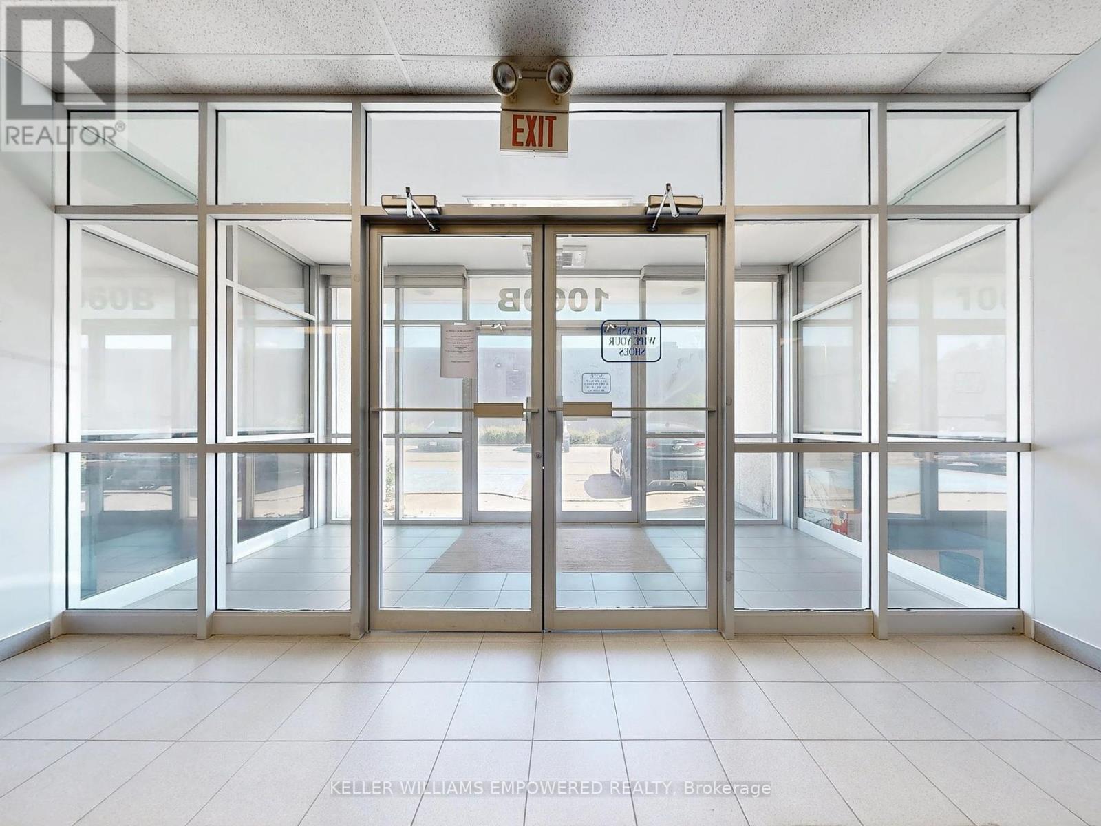 1060b Lorimar Drive, Mississauga (Northeast), Ontario  L5S 1R8 - Photo 8 - W12292060