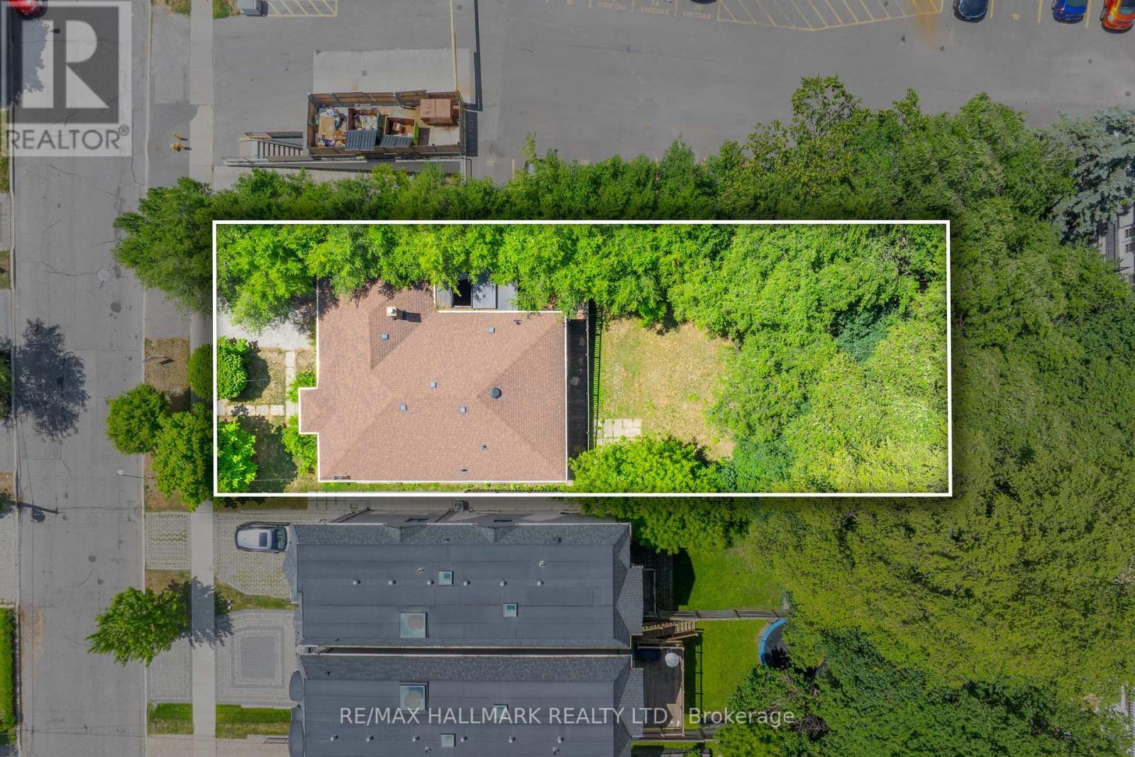 Property at 146 BANNOCKBURN AVENUE image 3