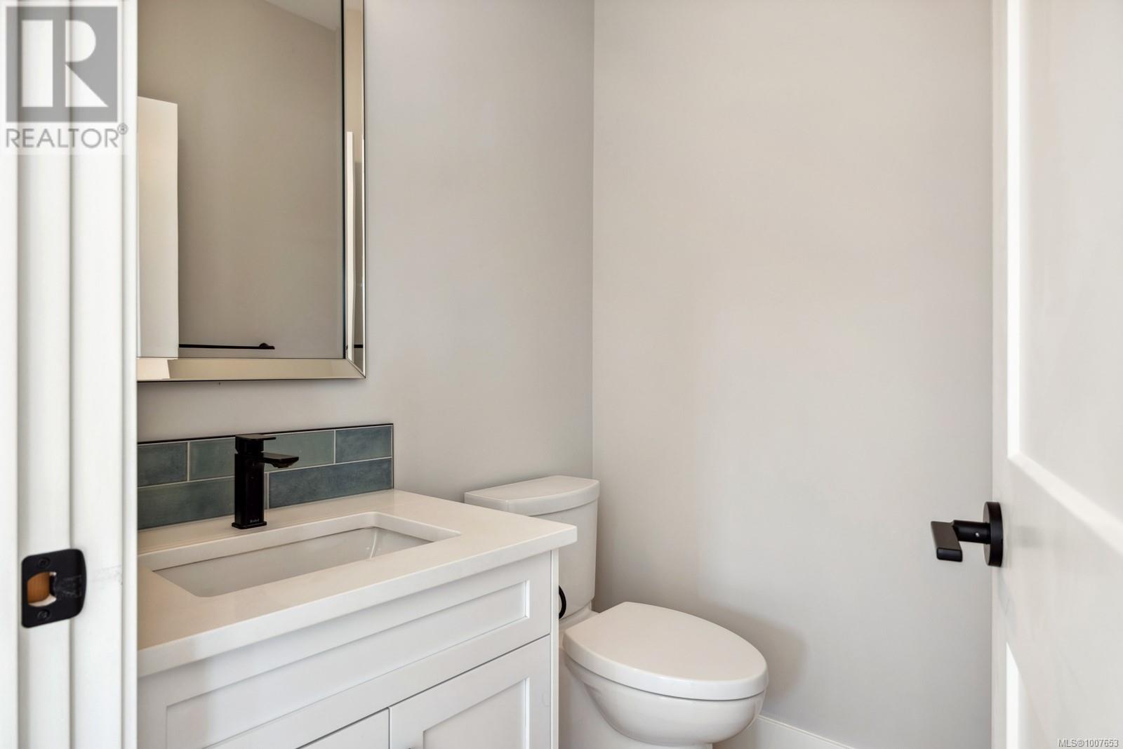 9394 Lakefront Rise, Lake Cowichan, British Columbia  V0R 2G1 - Photo 32 - 1007653