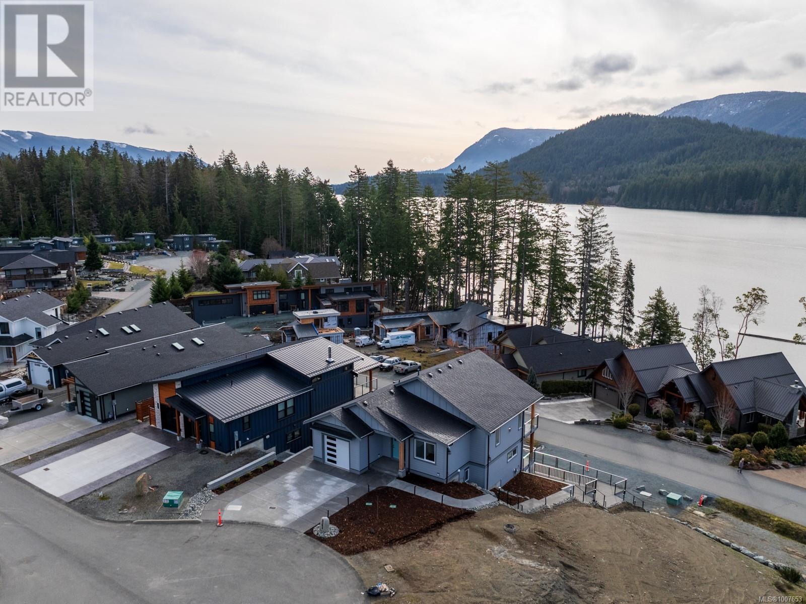 9394 Lakefront Rise, Lake Cowichan, British Columbia  V0R 2G1 - Photo 58 - 1007653