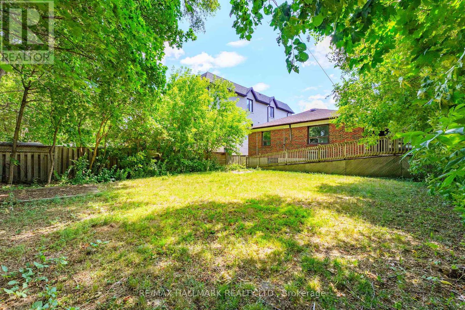 146 Bannockburn Avenue, Toronto, Ontario  M5M 2N5 - Photo 15 - C12273104