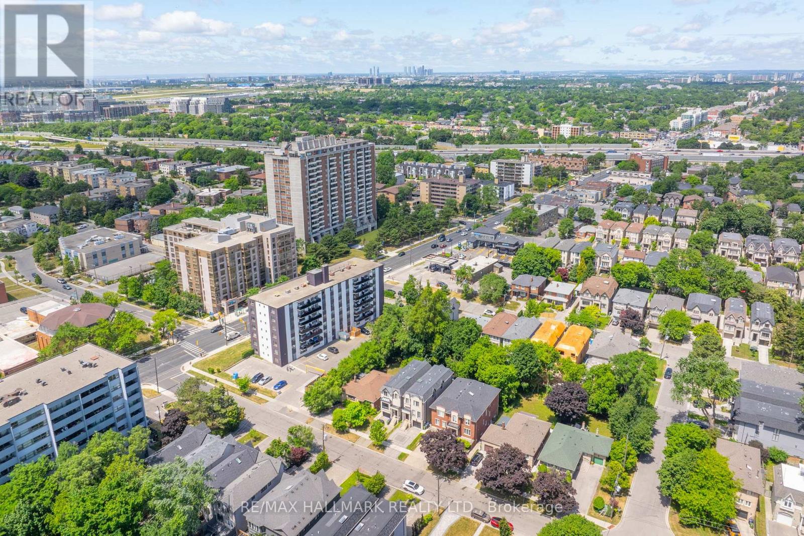 146 Bannockburn Avenue, Toronto, Ontario  M5M 2N5 - Photo 8 - C12273104