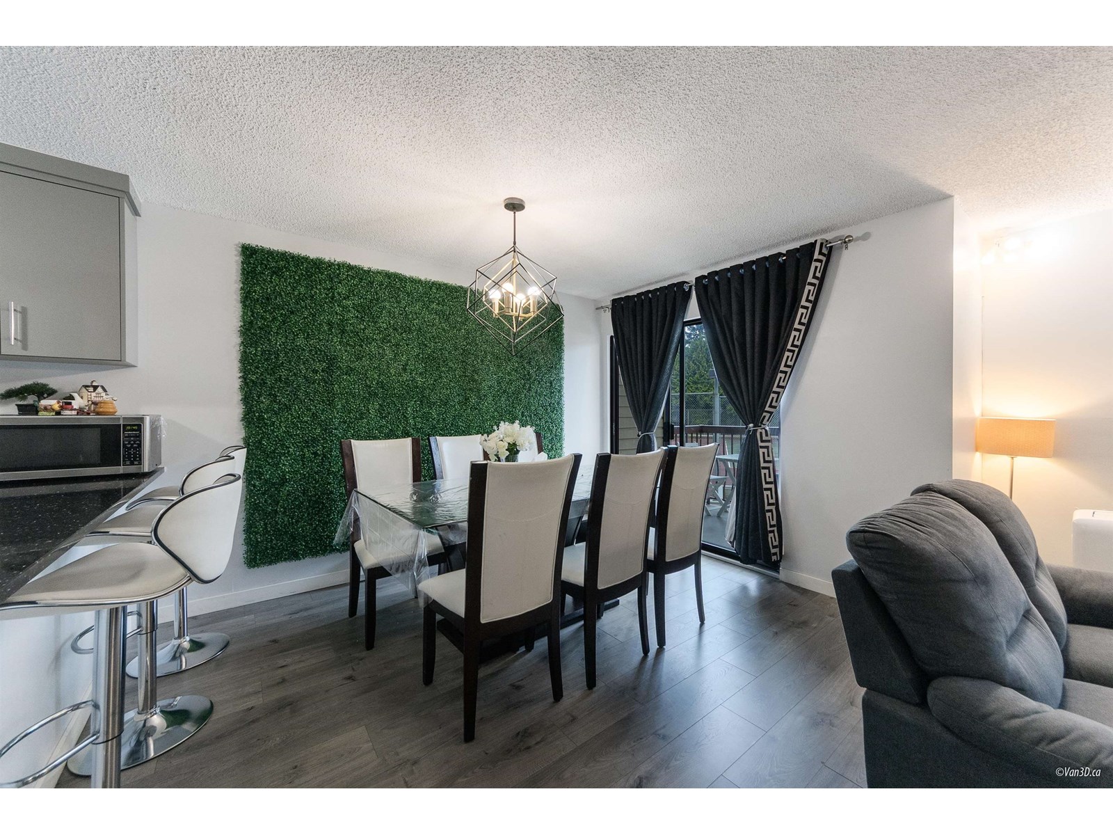 203 7131 133a Street, Surrey, British Columbia  V2W 8A1 - Photo 3 - R3027936