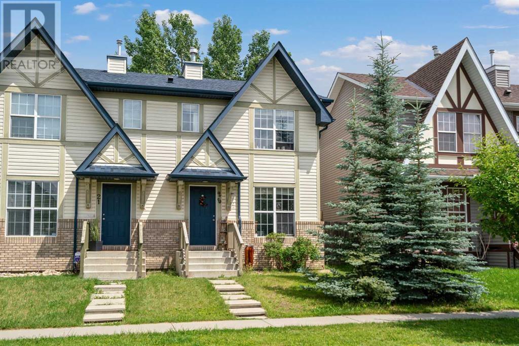 Property at 25 Elgin Meadows View SE image 1