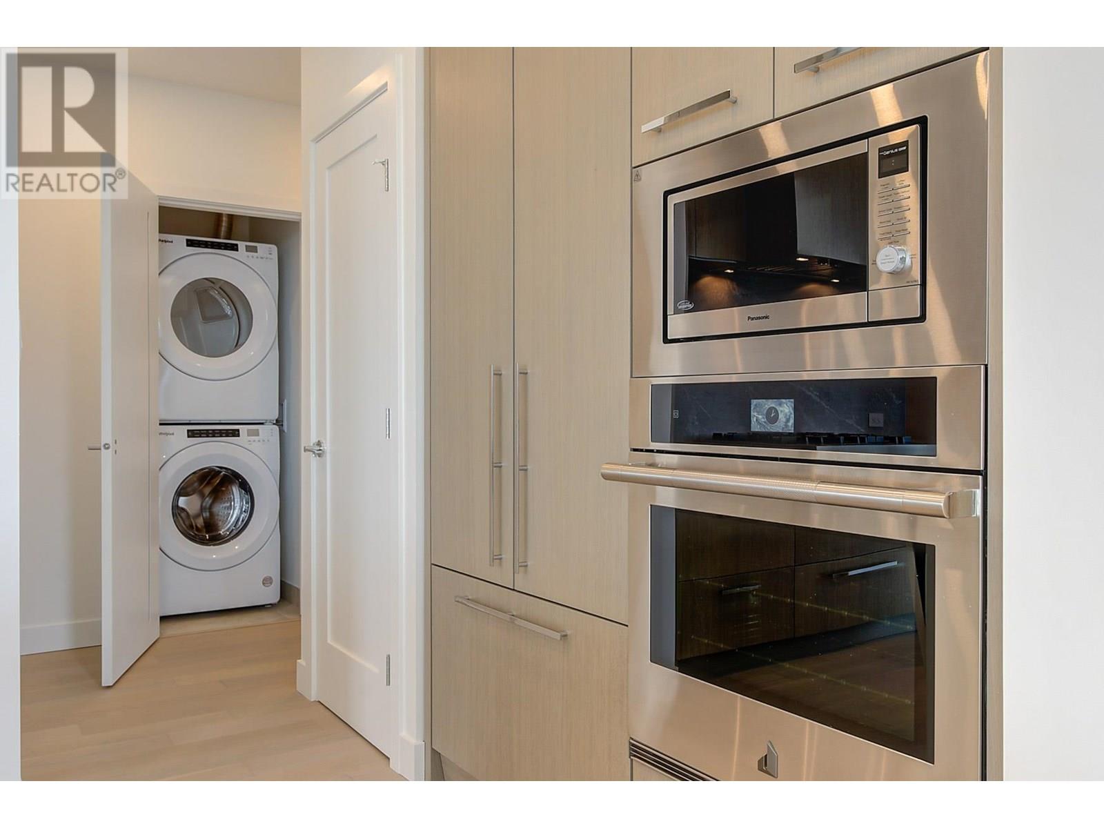 Property at 3409 Lakeshore Road Unit# 507 image 3