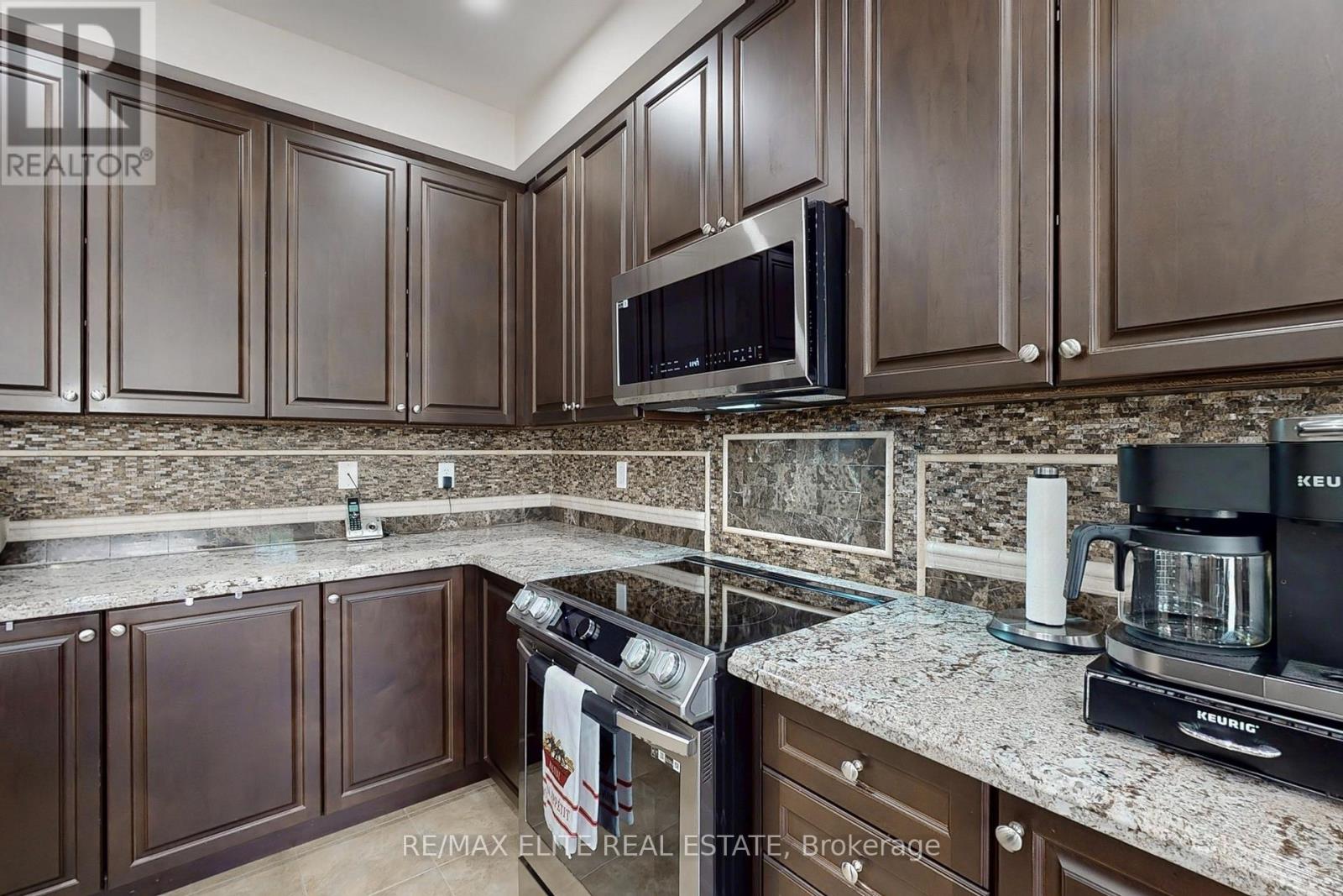 1226 Atkins Drive, Newmarket (Stonehaven-Wyndham), Ontario  L3X 0C8 - Photo 12 - N12292097