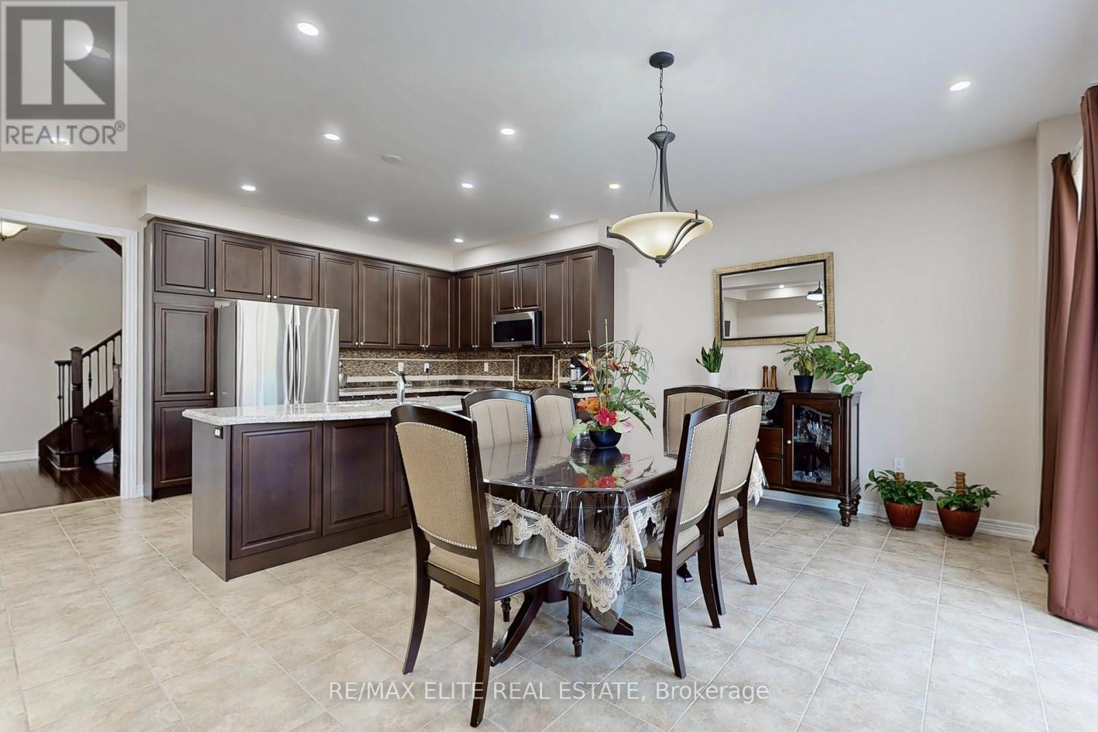 1226 Atkins Drive, Newmarket (Stonehaven-Wyndham), Ontario  L3X 0C8 - Photo 16 - N12292097