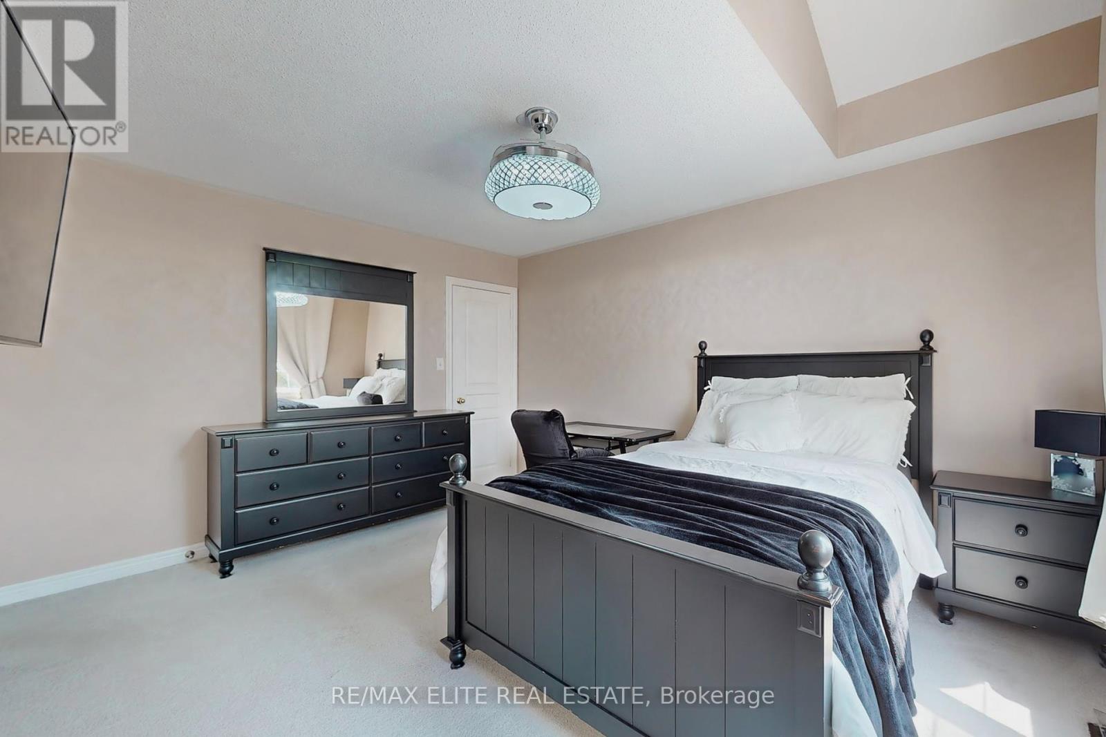 1226 Atkins Drive, Newmarket (Stonehaven-Wyndham), Ontario  L3X 0C8 - Photo 26 - N12292097
