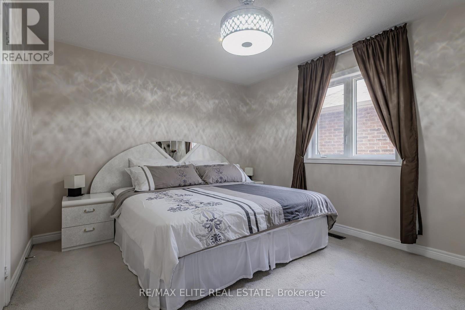 1226 Atkins Drive, Newmarket (Stonehaven-Wyndham), Ontario  L3X 0C8 - Photo 33 - N12292097