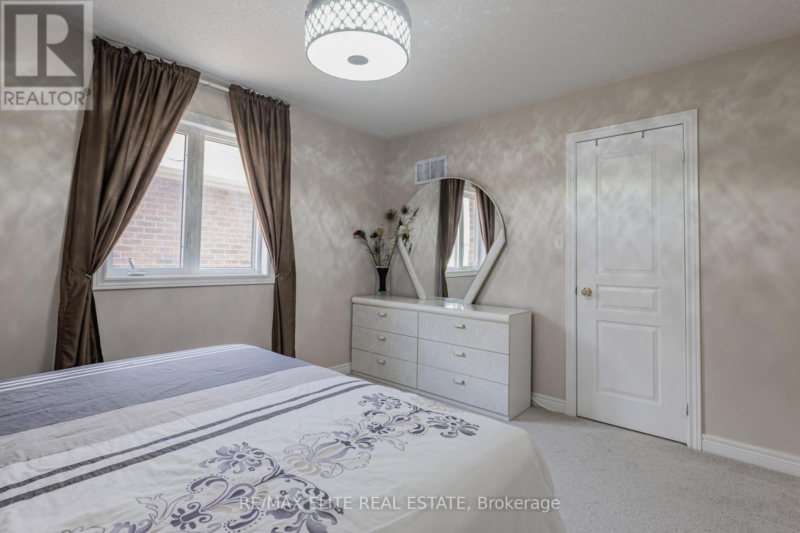 1226 Atkins Drive, Newmarket (Stonehaven-Wyndham), Ontario  L3X 0C8 - Photo 34 - N12292097