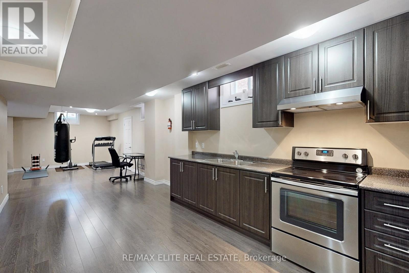 1226 Atkins Drive, Newmarket (Stonehaven-Wyndham), Ontario  L3X 0C8 - Photo 36 - N12292097