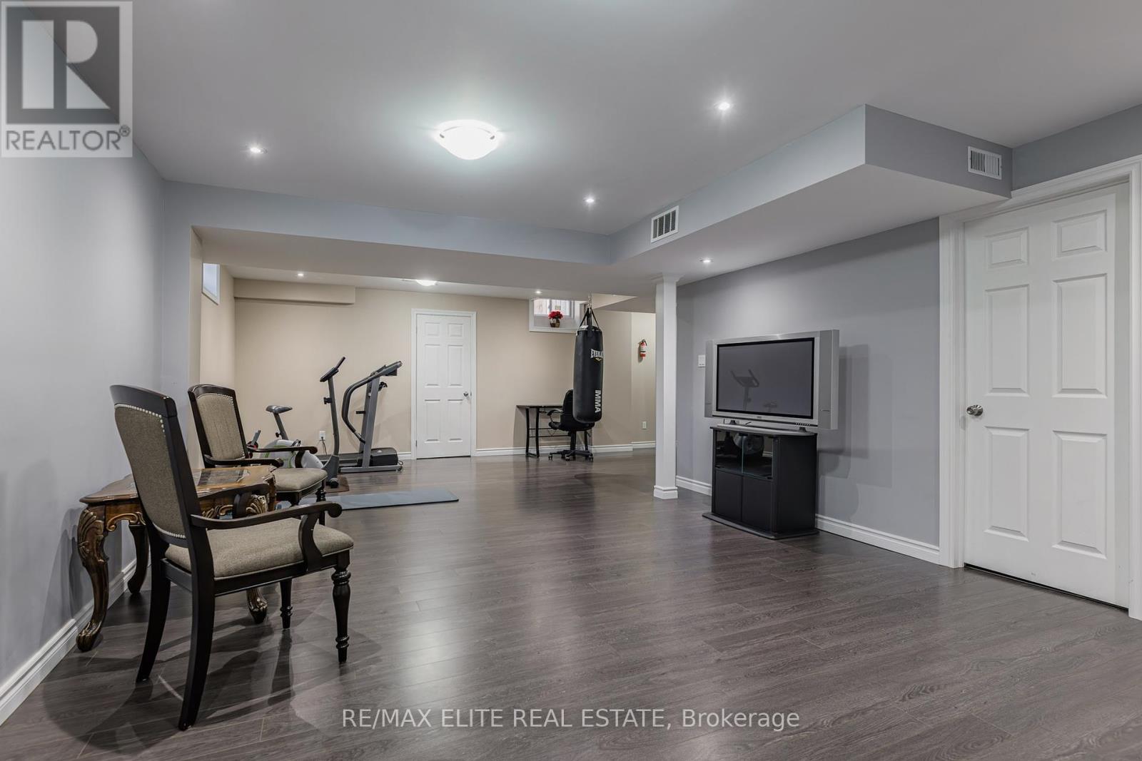 1226 Atkins Drive, Newmarket (Stonehaven-Wyndham), Ontario  L3X 0C8 - Photo 39 - N12292097