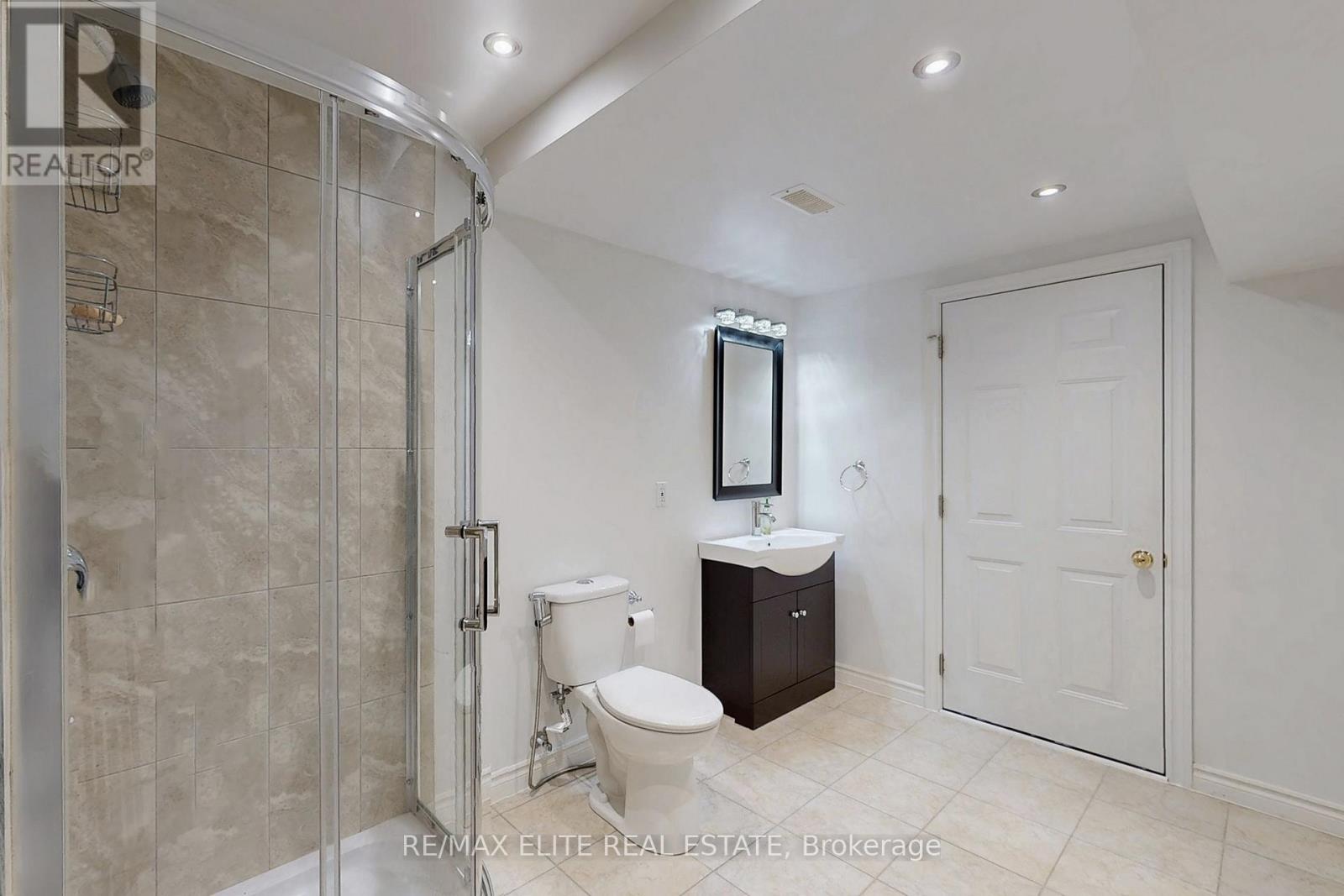 1226 Atkins Drive, Newmarket (Stonehaven-Wyndham), Ontario  L3X 0C8 - Photo 41 - N12292097