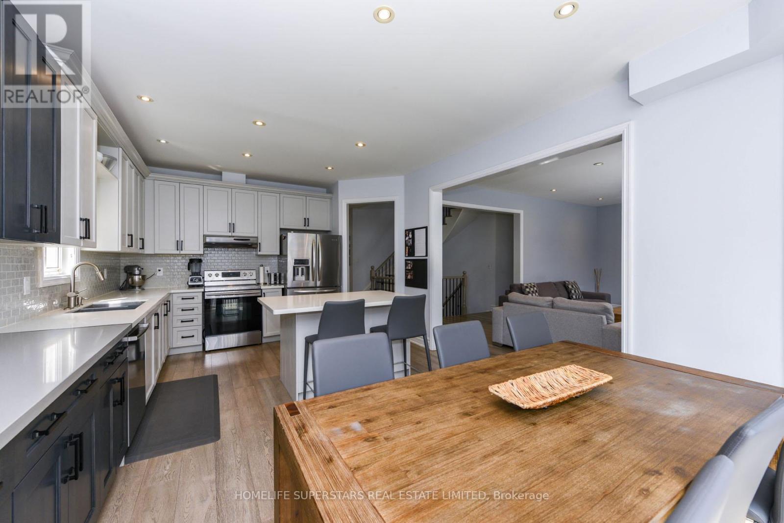 3856 Brinwood Gate, Mississauga, Ontario  L5M 7H2 - Photo 10 - W12292132