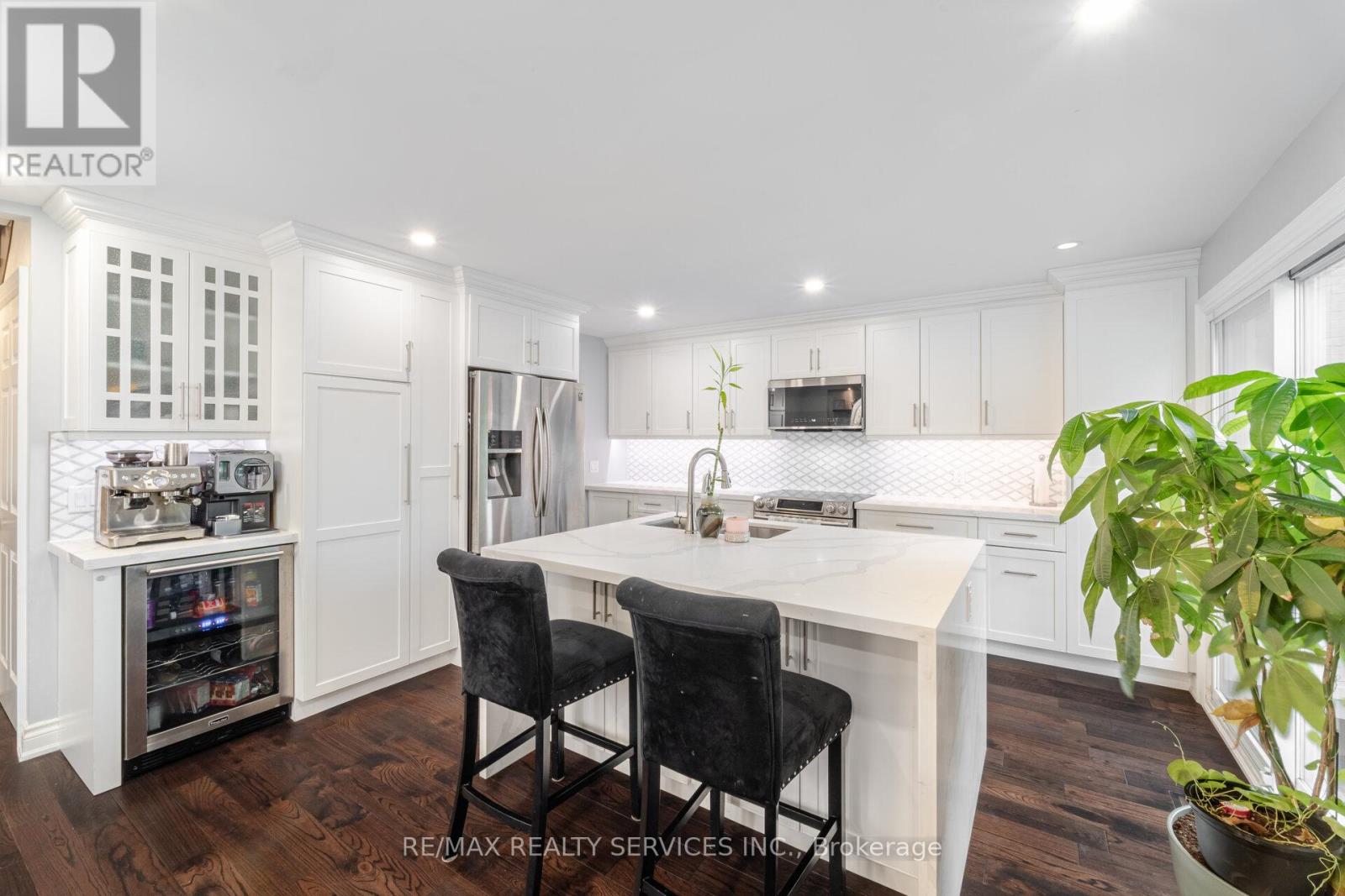 32 Niles Court, Brampton (Westgate), Ontario  L6S 5T5 - Photo 17 - W12292152