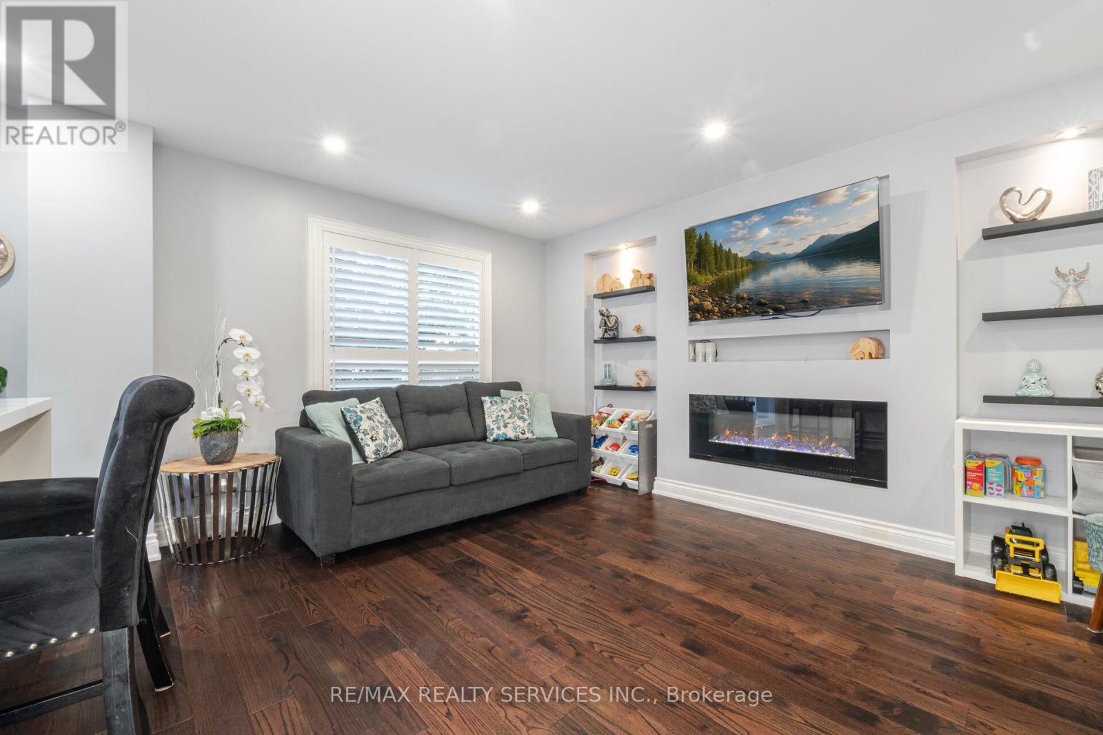 32 Niles Court, Brampton (Westgate), Ontario  L6S 5T5 - Photo 22 - W12292152