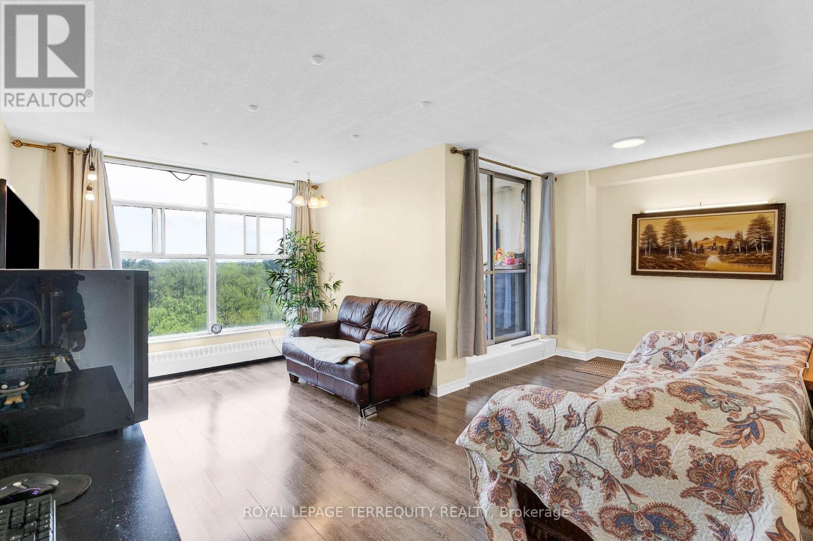 709 - 335 Driftwood Avenue, Toronto, Ontario  M3N 2P3 - Photo 10 - W12292163