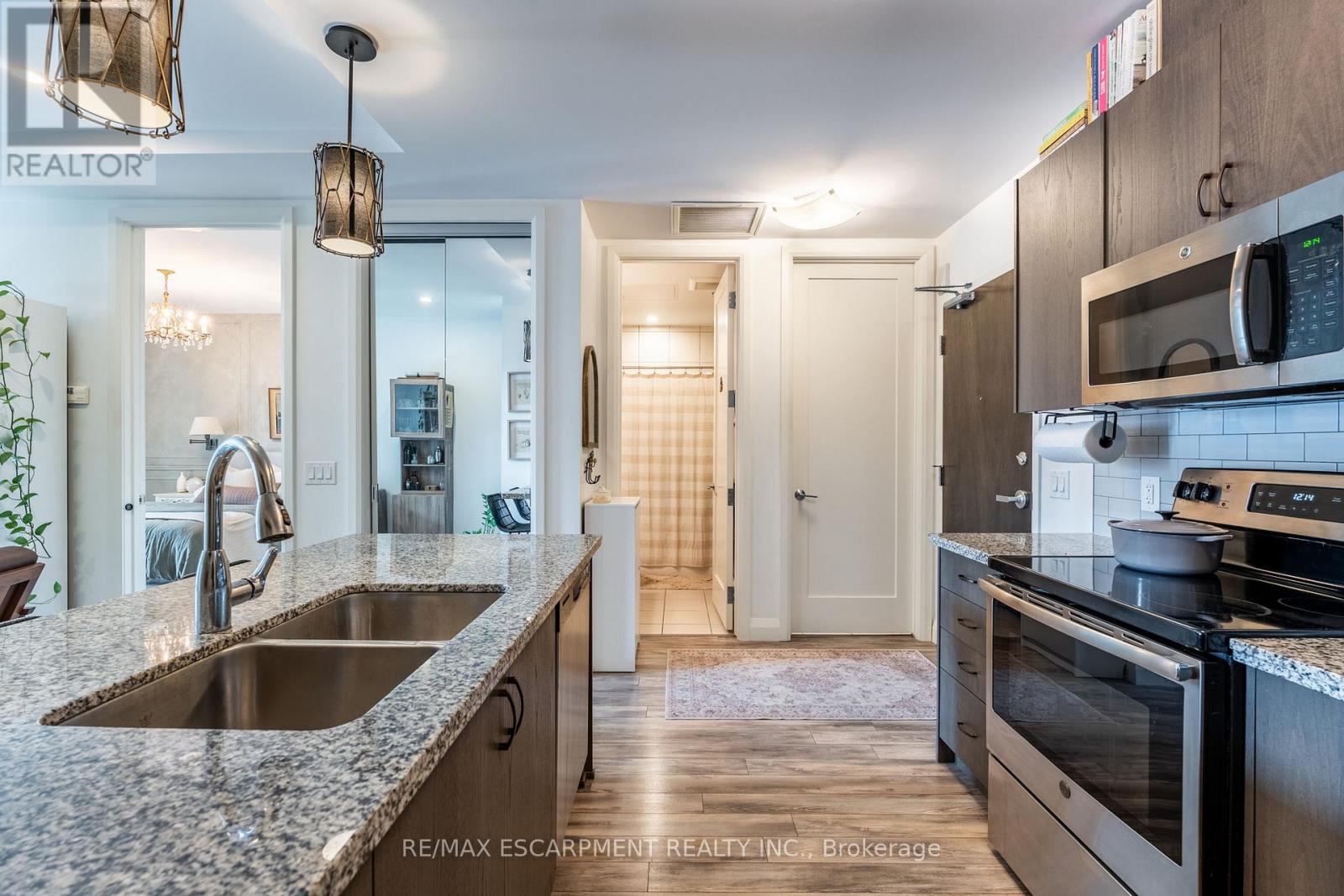 921 - 118 King Street E, Hamilton, Ontario  L8N 0A9 - Photo 14 - X12292136