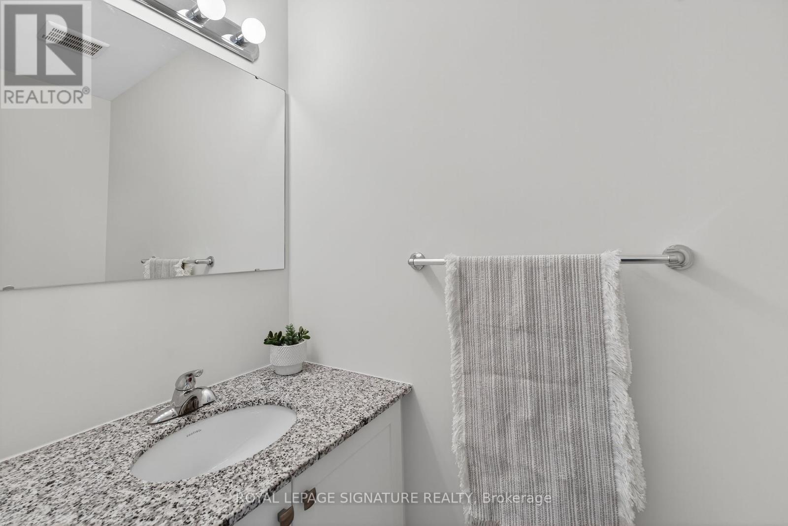 7 - 393 Manitoba Street, Bracebridge (Macaulay), Ontario  P1L 1B4 - Photo 6 - X12292206