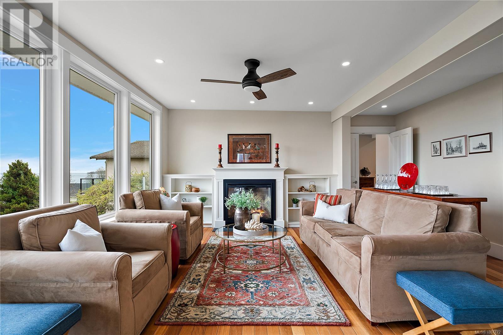 Property at 5055 Lochside Dr image 5