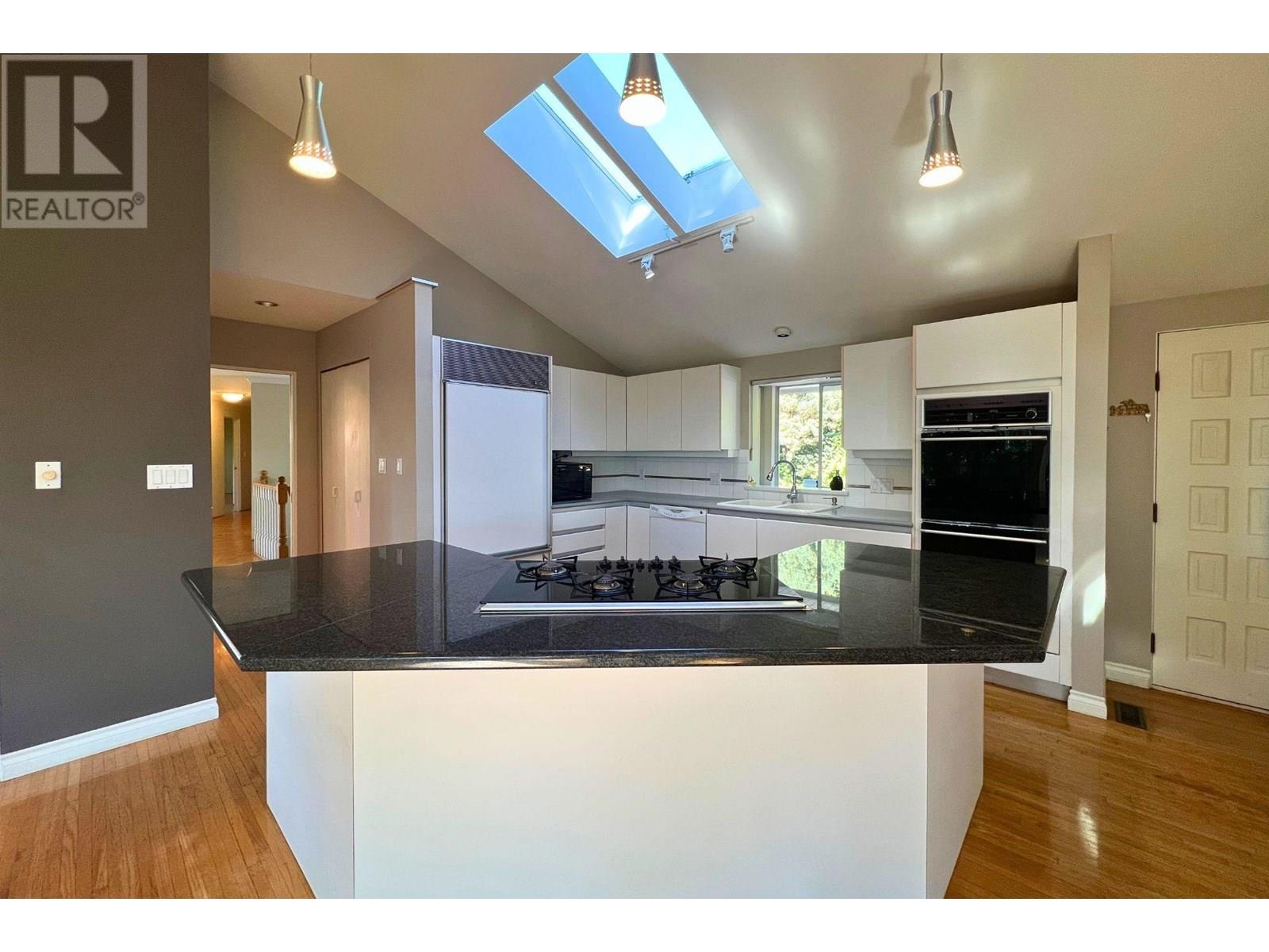 4408 Woodpark Road, West Vancouver, British Columbia  V7S 2W4 - Photo 4 - R3026373