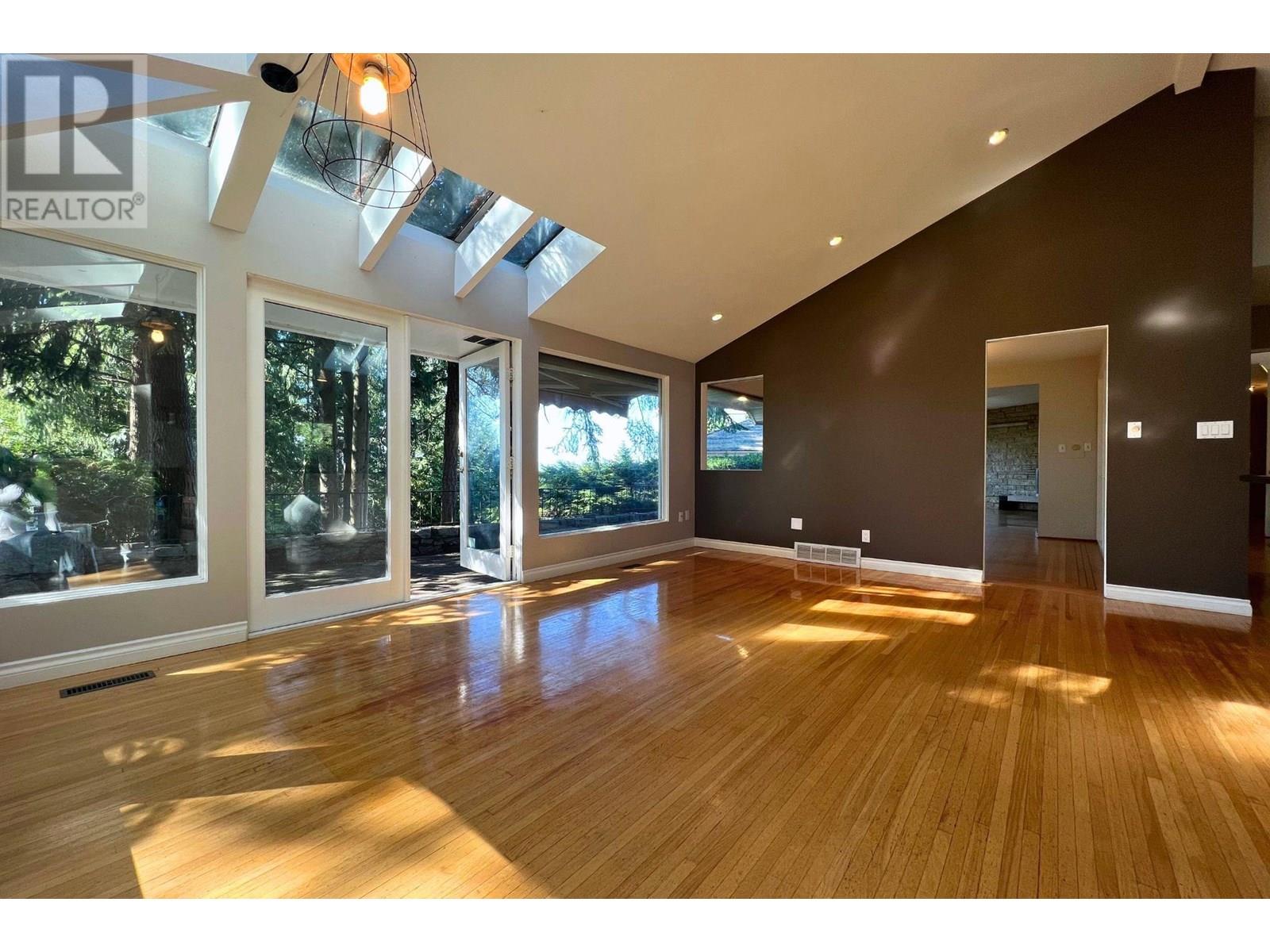 4408 Woodpark Road, West Vancouver, British Columbia  V7S 2W4 - Photo 2 - R3026373