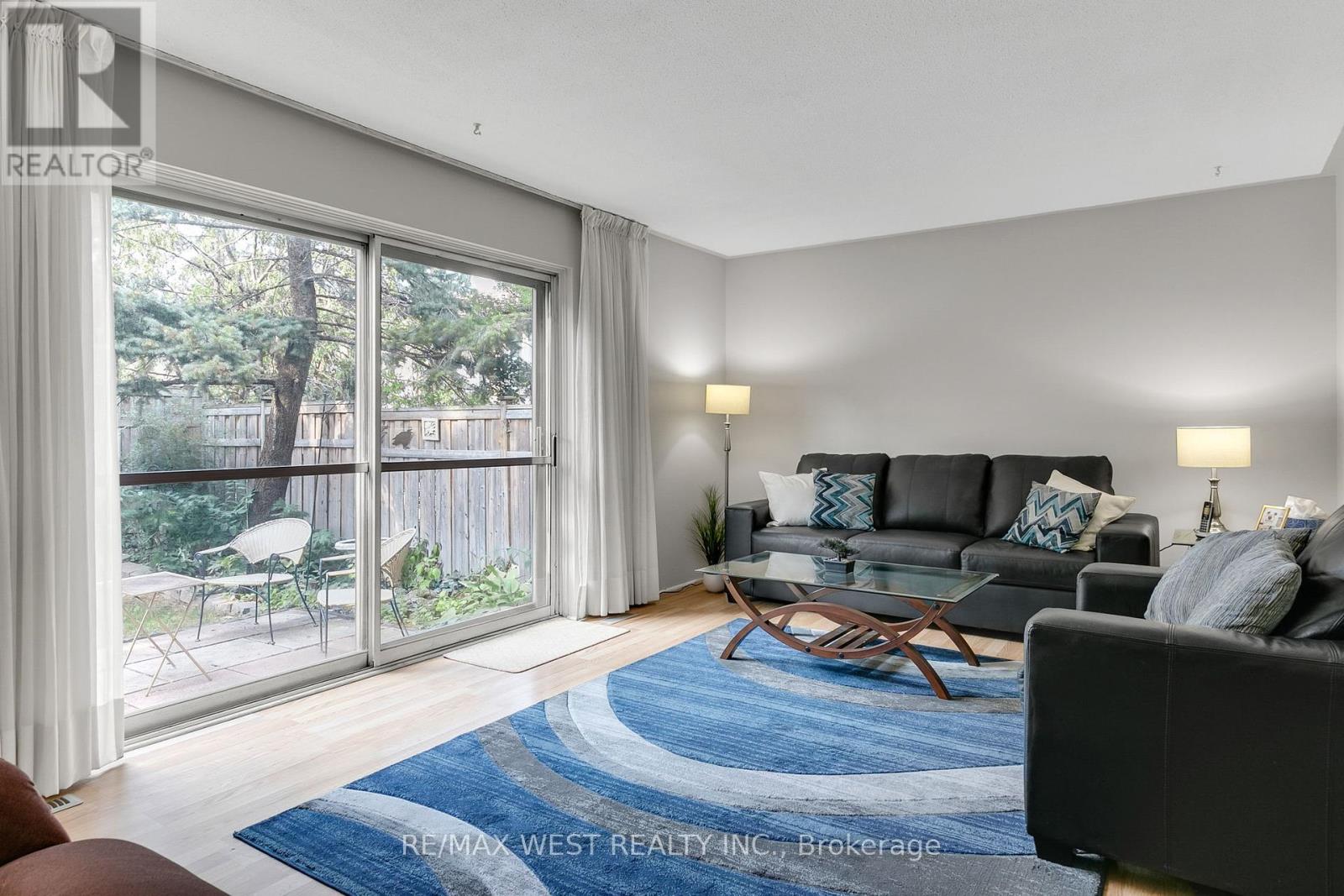 Property at 61 - 113 PALMDALE DRIVE image 4