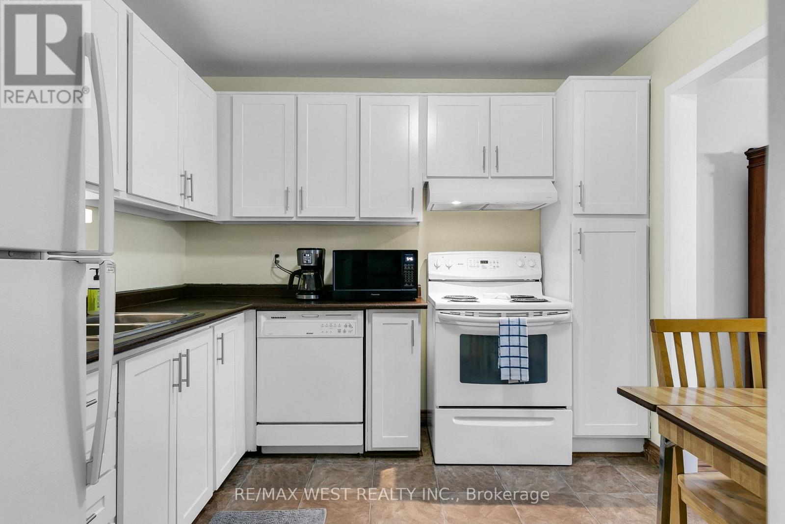 61 - 113 Palmdale Drive, Toronto, Ontario  M1T 1P2 - Photo 8 - E12291926