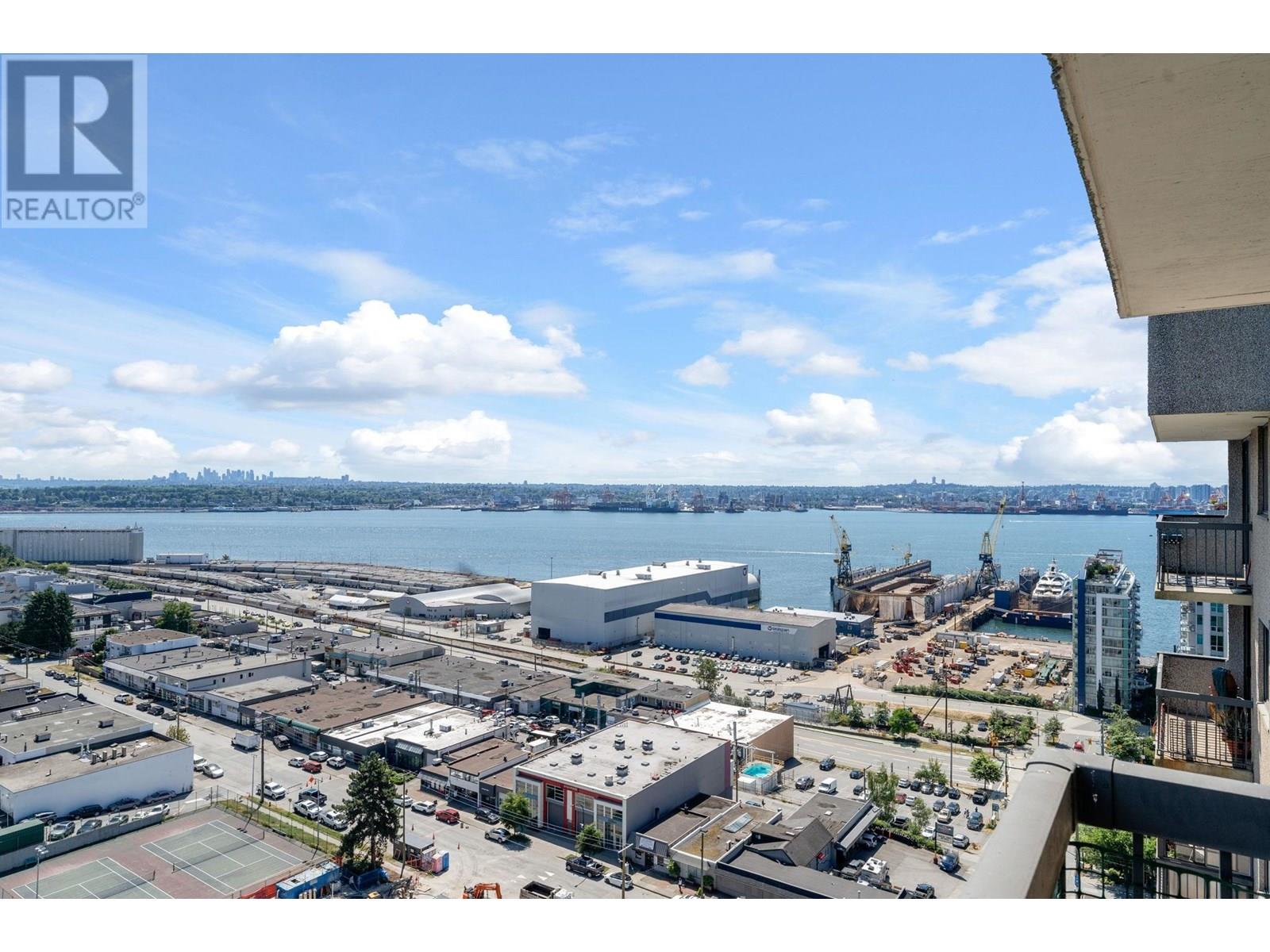 1906 145 ST. GEORGES AVENUE, North Vancouver, British Columbia