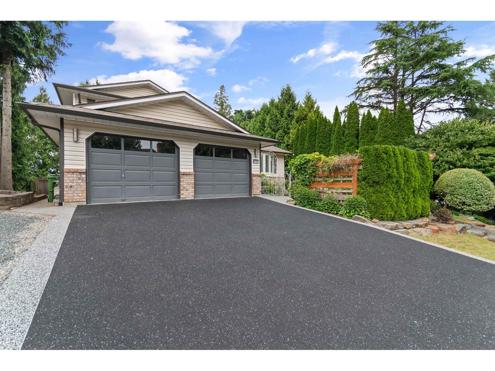 Property at 47495 SWALLOW CRESCENT image 1