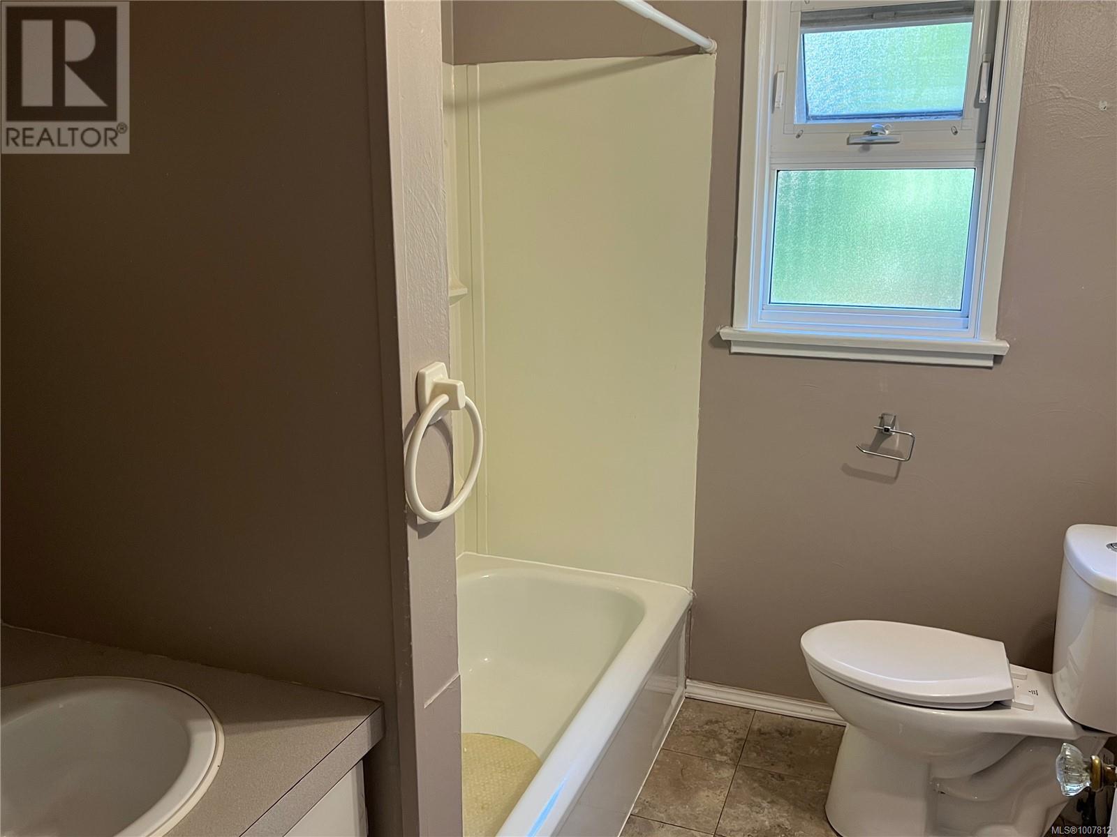 474 Wakesiah Ave, Nanaimo, British Columbia  V9R 3K9 - Photo 8 - 1007812