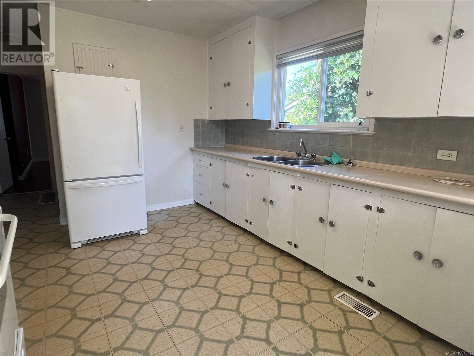 474 Wakesiah Ave, Nanaimo, British Columbia  V9R 3K9 - Photo 13 - 1007812