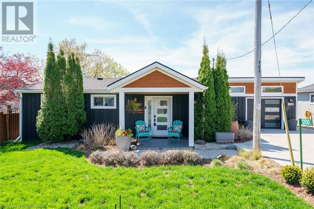 Property at 1200 LAKESHORE Road image 2