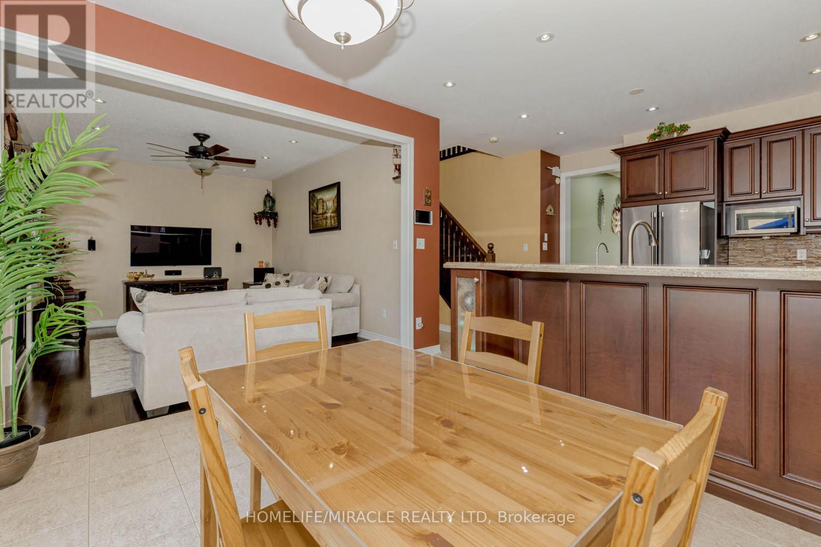 27 Fossil Street, Brampton (Bram East), Ontario  L6P 3G7 - Photo 18 - W12292069
