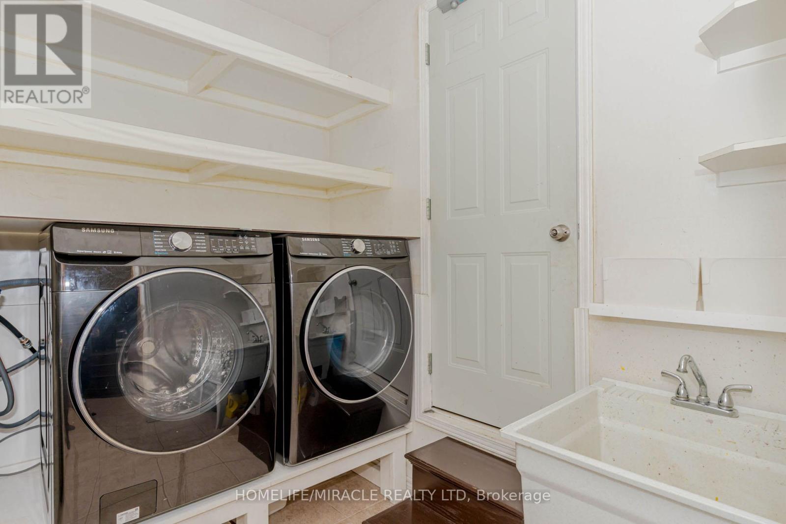 27 Fossil Street, Brampton (Bram East), Ontario  L6P 3G7 - Photo 23 - W12292069