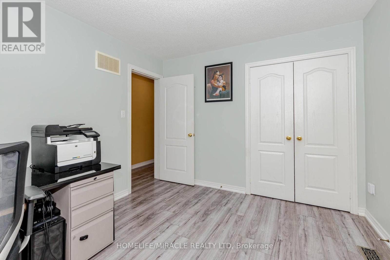 27 Fossil Street, Brampton (Bram East), Ontario  L6P 3G7 - Photo 39 - W12292069