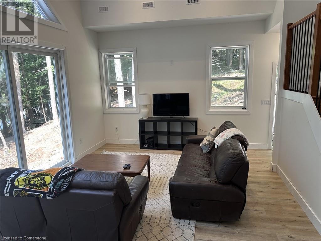 132 Ivy Lane Lane, Magnetawan, Ontario  P0A 1P0 - Photo 4 - 40752383