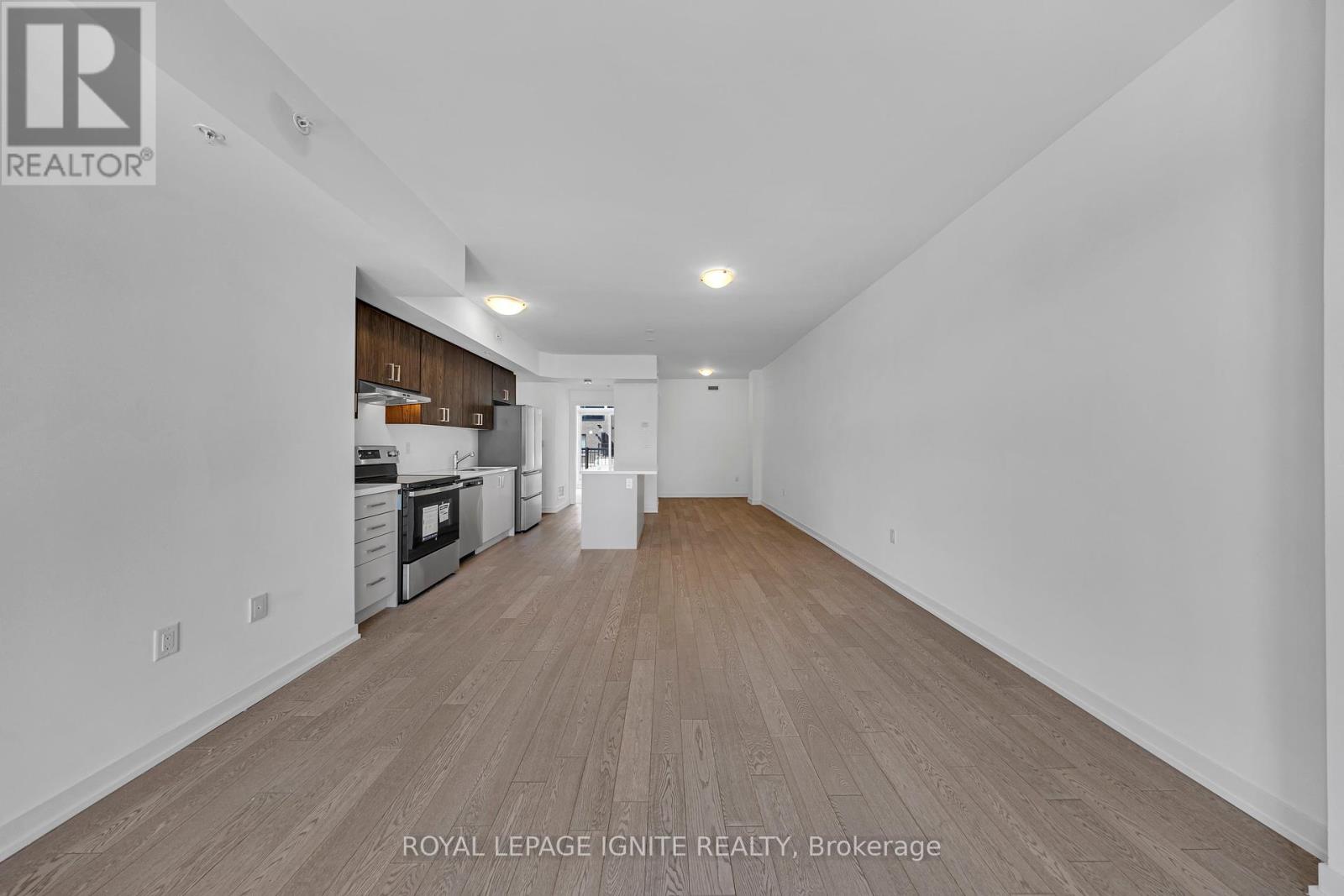 Property at 4 - 184 ANGUS DRIVE image 5