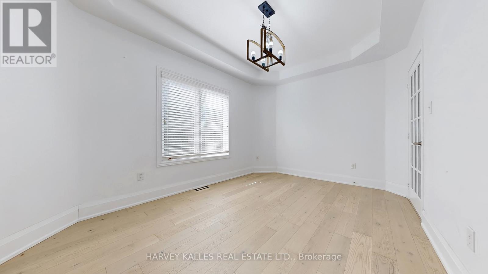 13 Oakside Court, Barrie, Ontario  L4N 5V5 - Photo 10 - S12292293