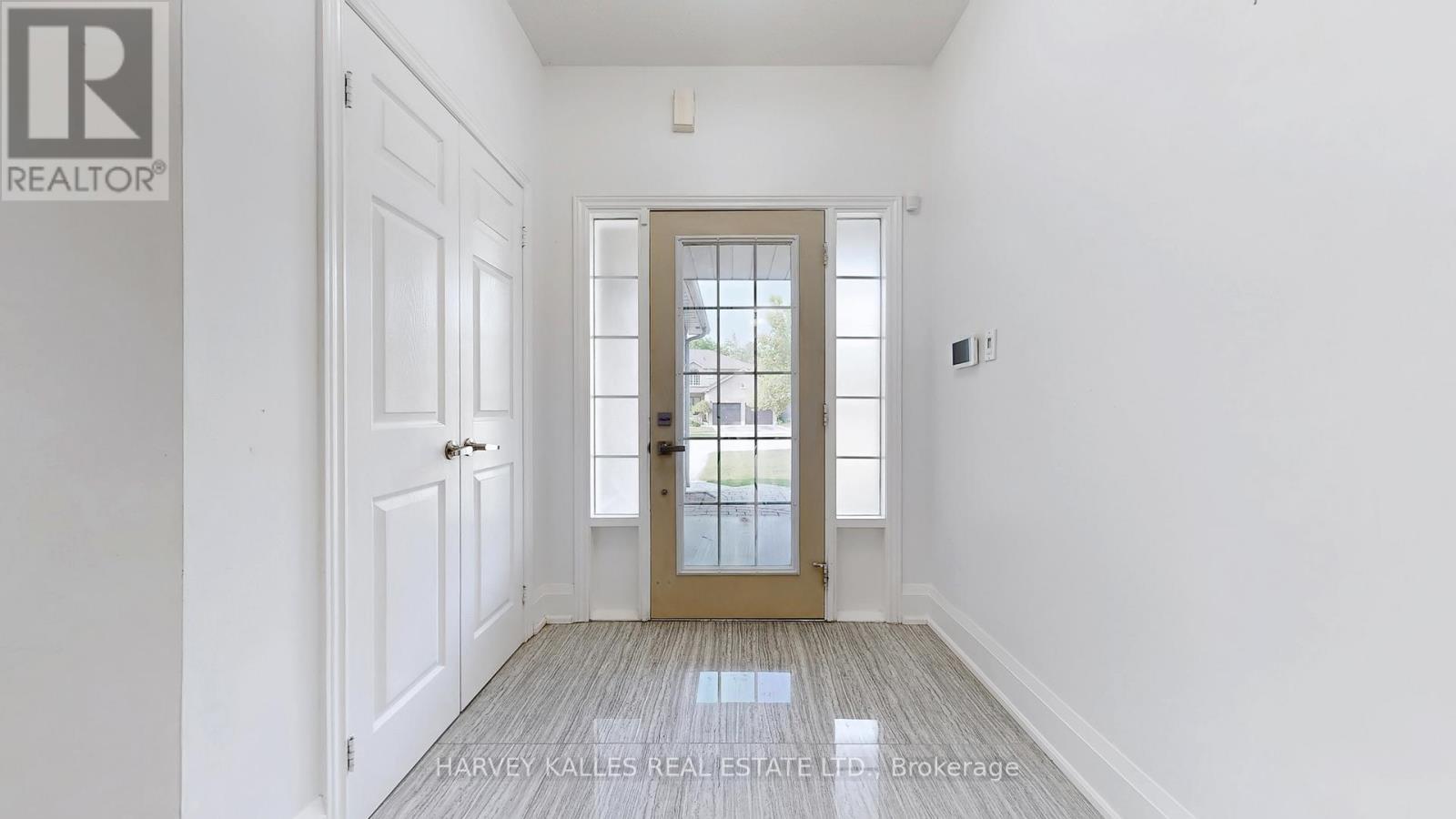 13 Oakside Court, Barrie, Ontario  L4N 5V5 - Photo 25 - S12292293