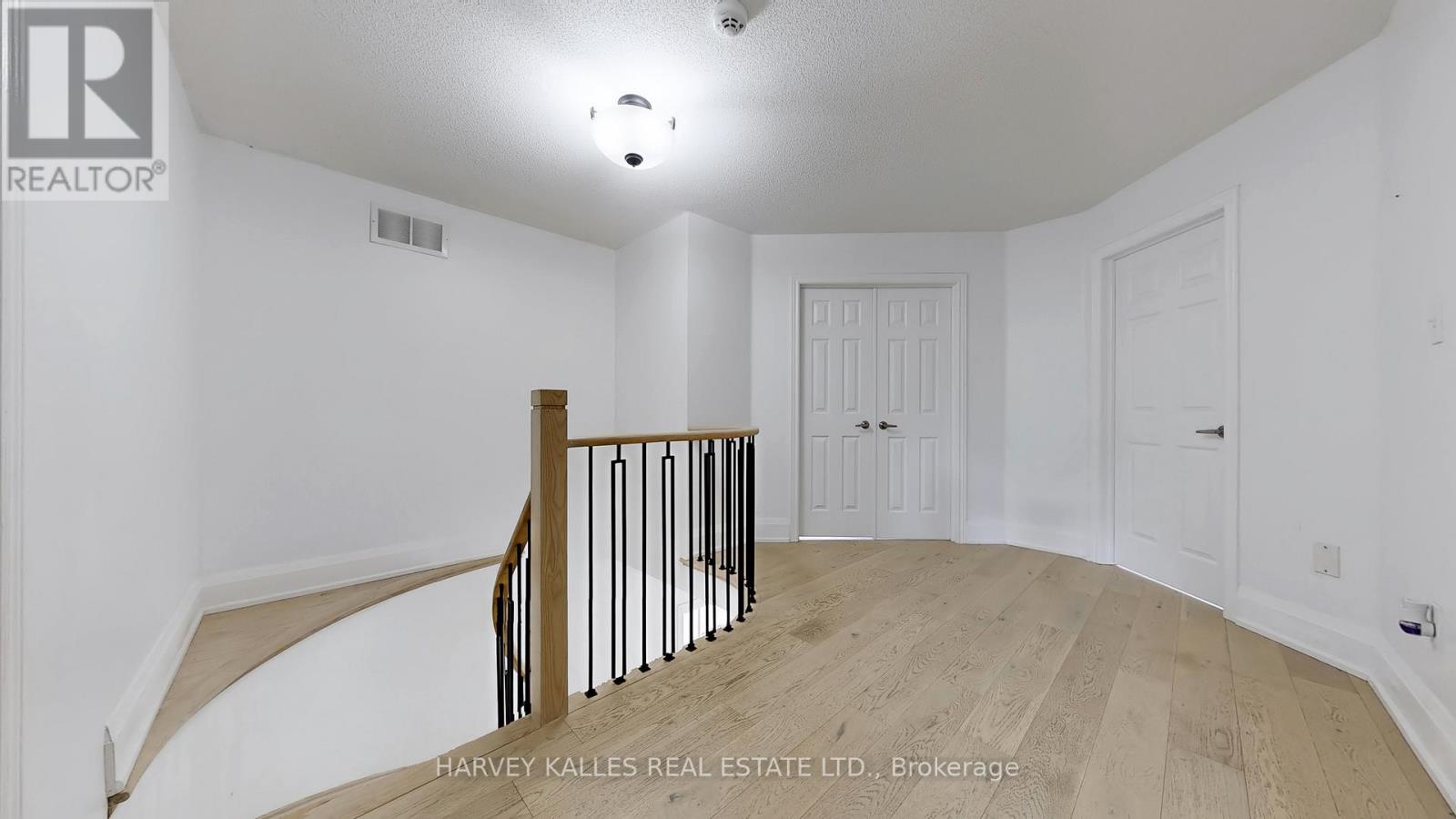 13 Oakside Court, Barrie, Ontario  L4N 5V5 - Photo 29 - S12292293