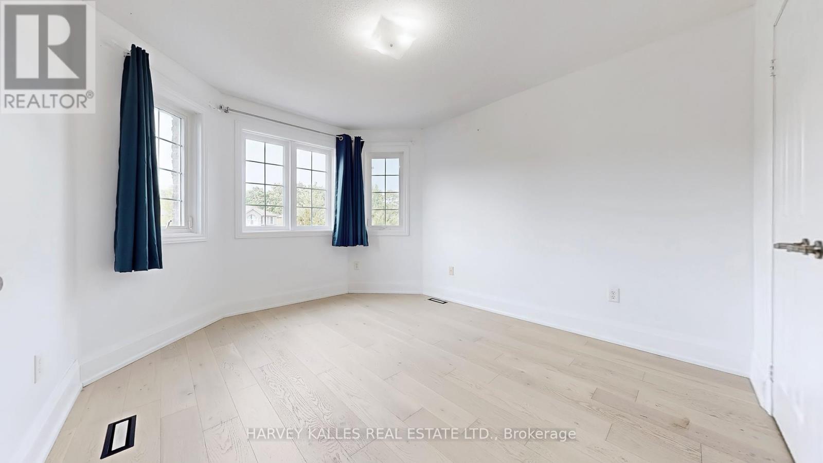 13 Oakside Court, Barrie, Ontario  L4N 5V5 - Photo 41 - S12292293