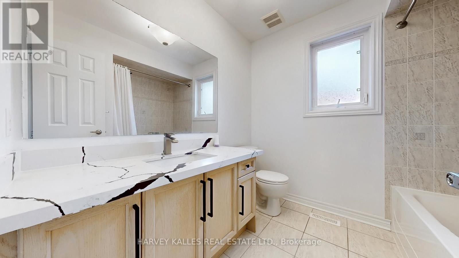 13 Oakside Court, Barrie, Ontario  L4N 5V5 - Photo 43 - S12292293