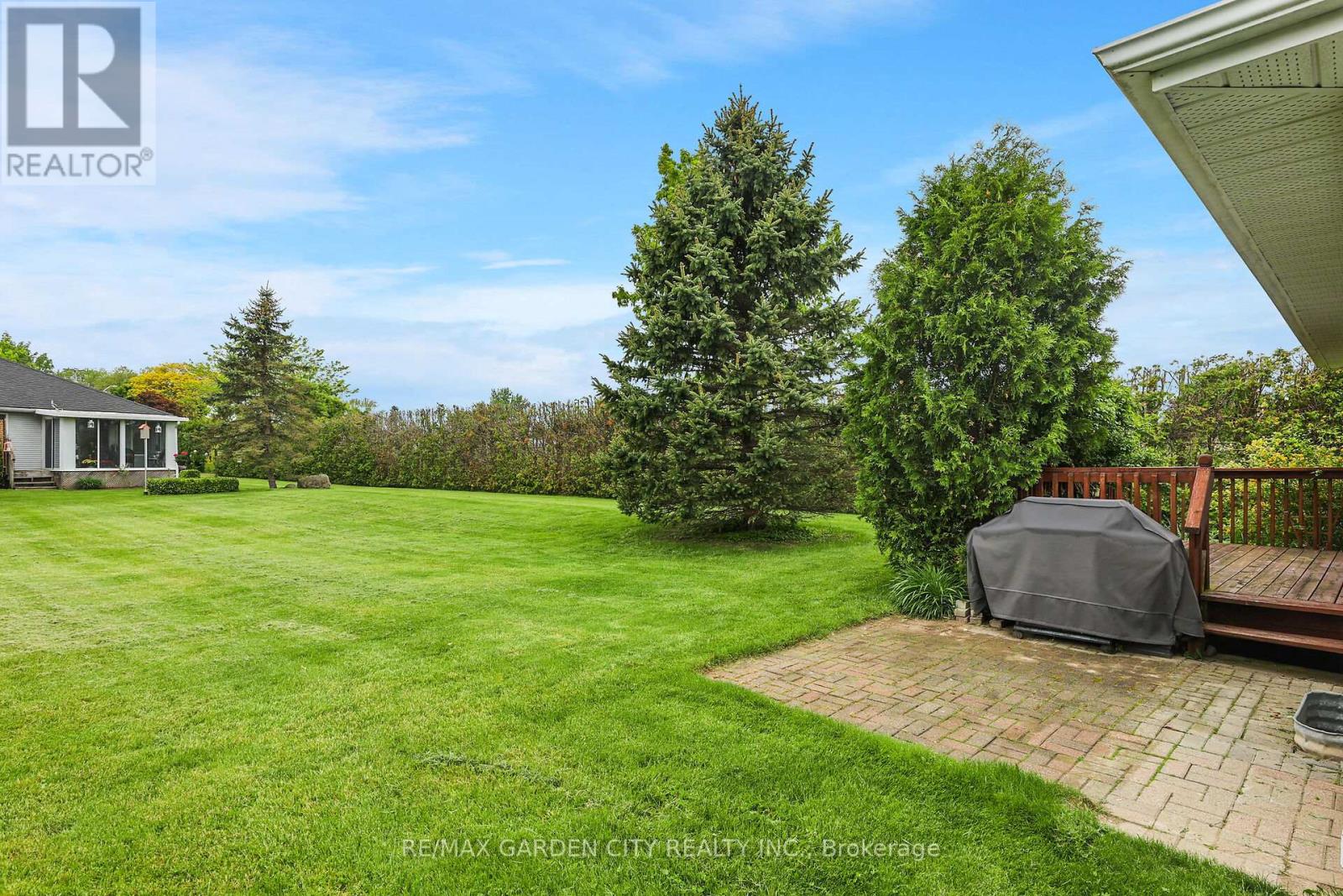 7 Village Drive, West Lincoln (Smithville), Ontario  L0R 2A0 - Photo 22 - X12292328