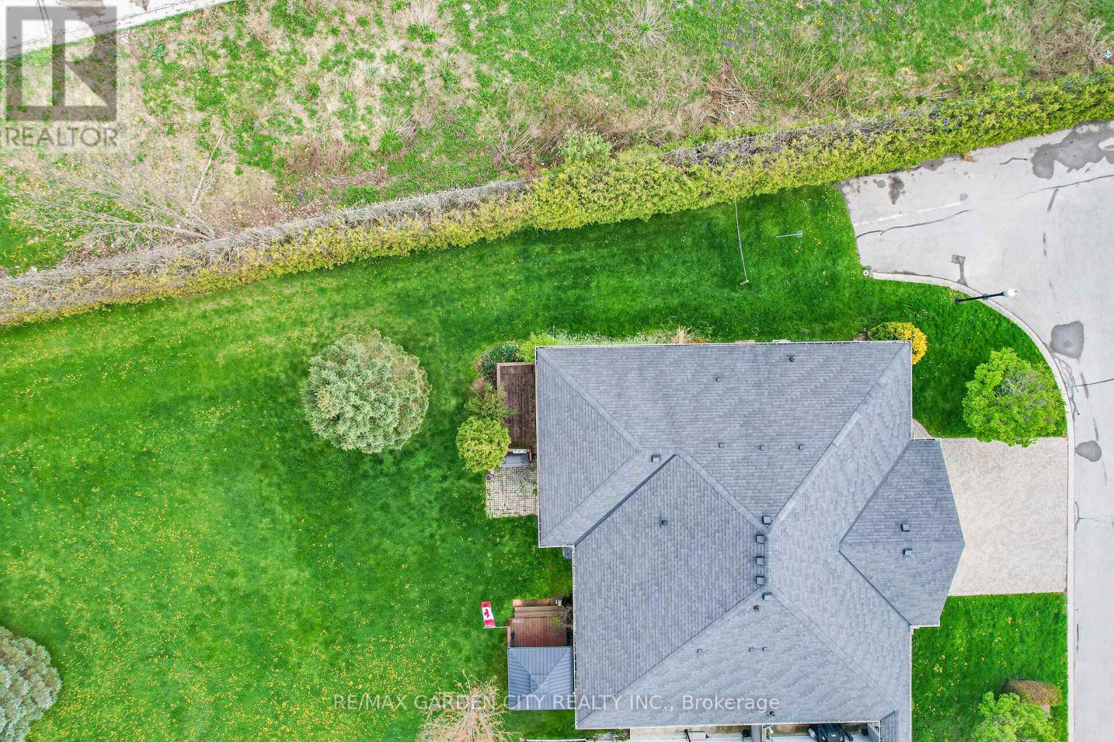 7 Village Drive, West Lincoln (Smithville), Ontario  L0R 2A0 - Photo 26 - X12292328