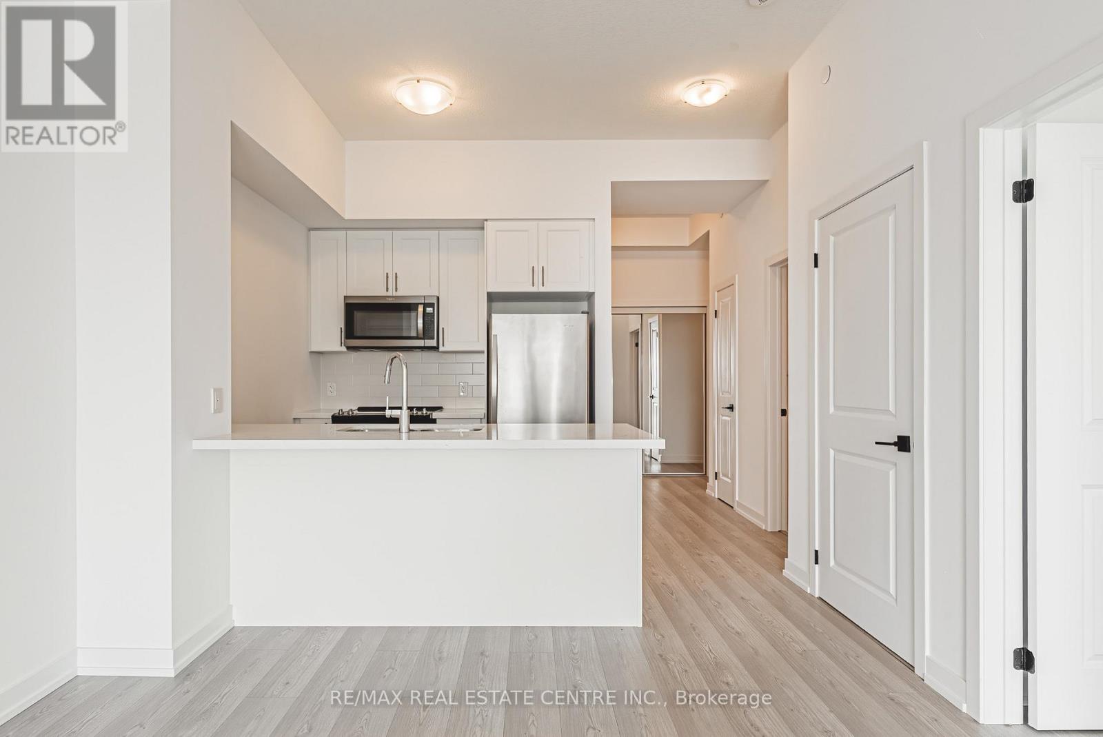 1213 - 450 Dundas Street E, Hamilton, Ontario  L0R 2H8 - Photo 12 - X12292387